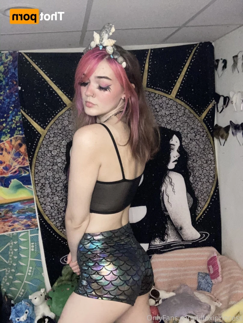 Lil Foxi [ lilfoxibrat ] Onlyfans leaked photo 12787019 on Hotleaks.tv