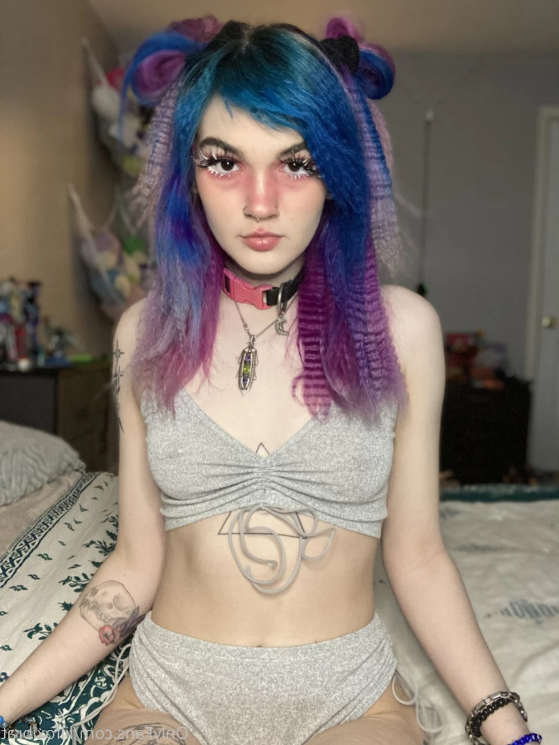 Lil Foxi [ lilfoxibrat ] Onlyfans leaked photo 12936573 on Hotleaks.tv