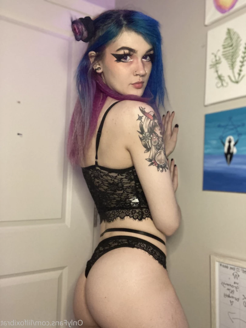 Lil Foxi [ lilfoxibrat ] Onlyfans leaked photo 13047361 on Hotleaks.tv