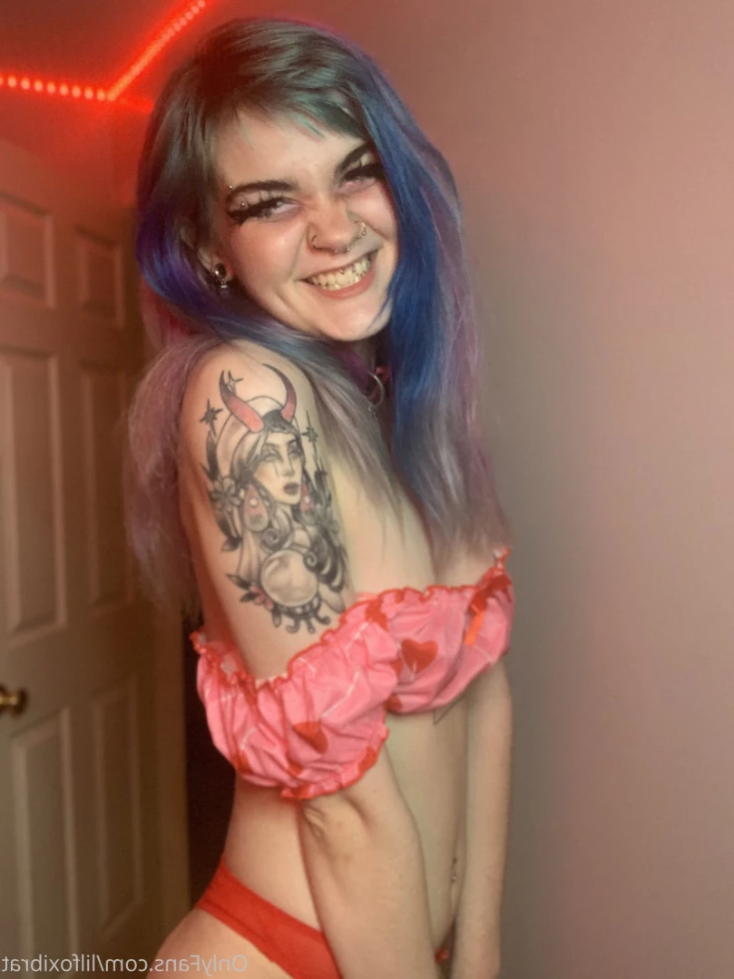 Lil Foxi [ lilfoxibrat ] Onlyfans leaked photo 13329171 on Hotleaks.tv