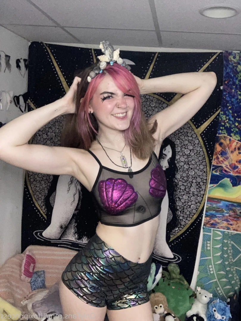 Lil Foxi [ lilfoxibrat ] Onlyfans leaked photo 13349984 on Hotleaks.tv