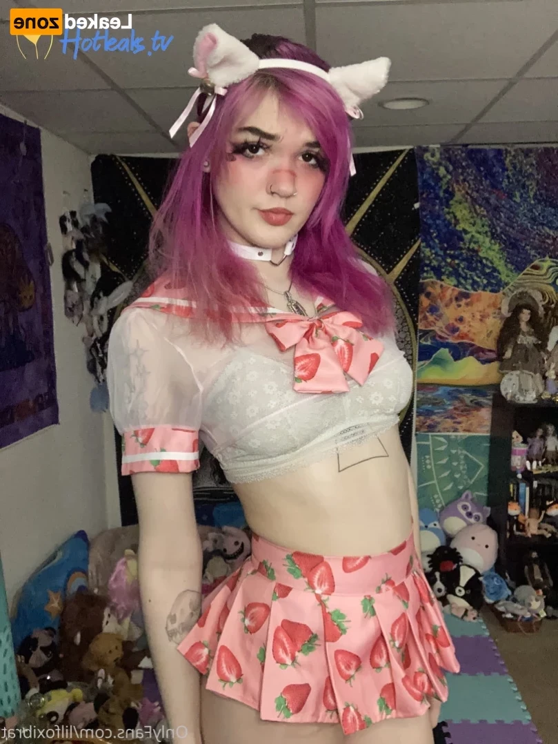 Lil Foxi [ lilfoxibrat ] Onlyfans leaked photo 14629275 on Hotleaks.tv