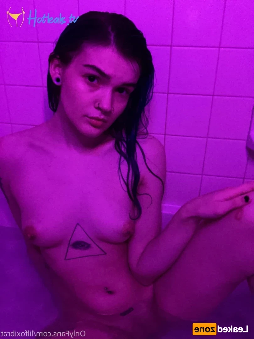 Lil Foxi [ lilfoxibrat ] Onlyfans leaked photo 14732060 on Hotleaks.tv