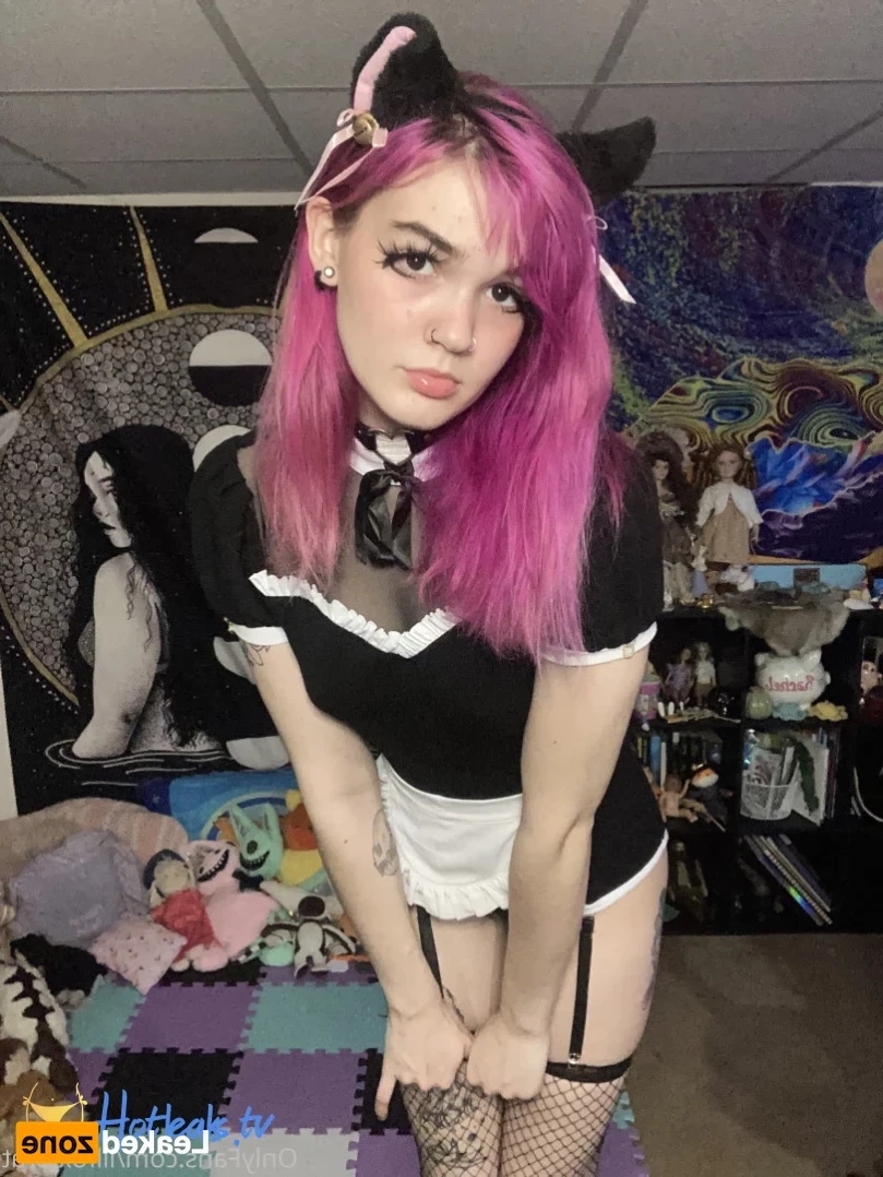 Lil Foxi [ lilfoxibrat ] Onlyfans leaked photo 14880475 on Hotleaks.tv