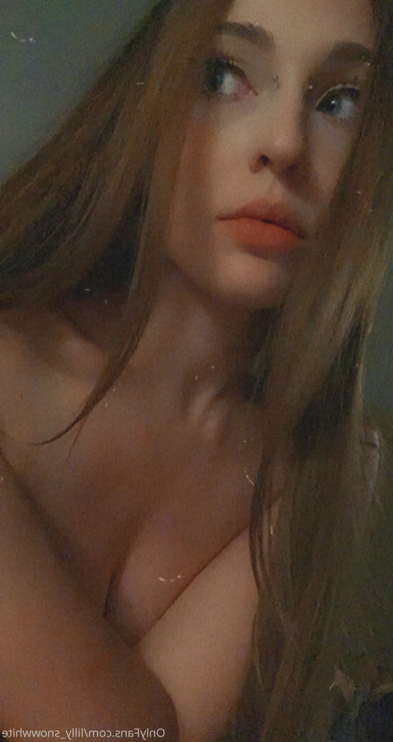 Lilly Snowwhite [ lilly_snowwhite ] Onlyfans leaked photo 16196005 on Hotleaks.tv