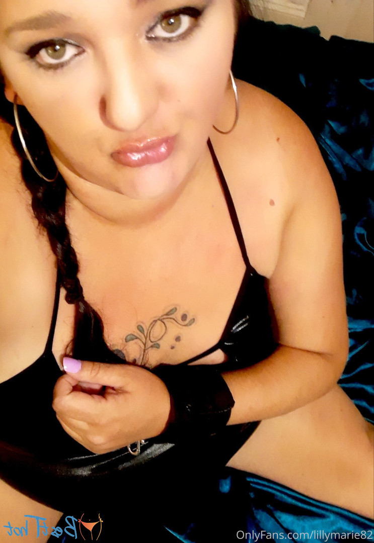 Lilly Marie [ lillymarie82 ] Onlyfans leaked photo 16834264 on Hotleaks.tv