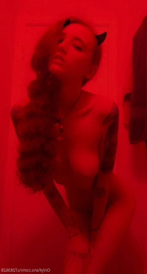 Lily Lurid [ lilylurid ] Onlyfans leaked photo 10881416 on Hotleaks.tv