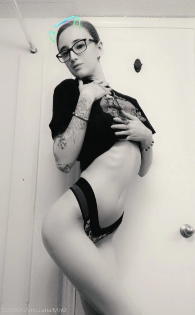 Lily Lurid [ lilylurid ] Onlyfans leaked photo 12960546 on Hotleaks.tv