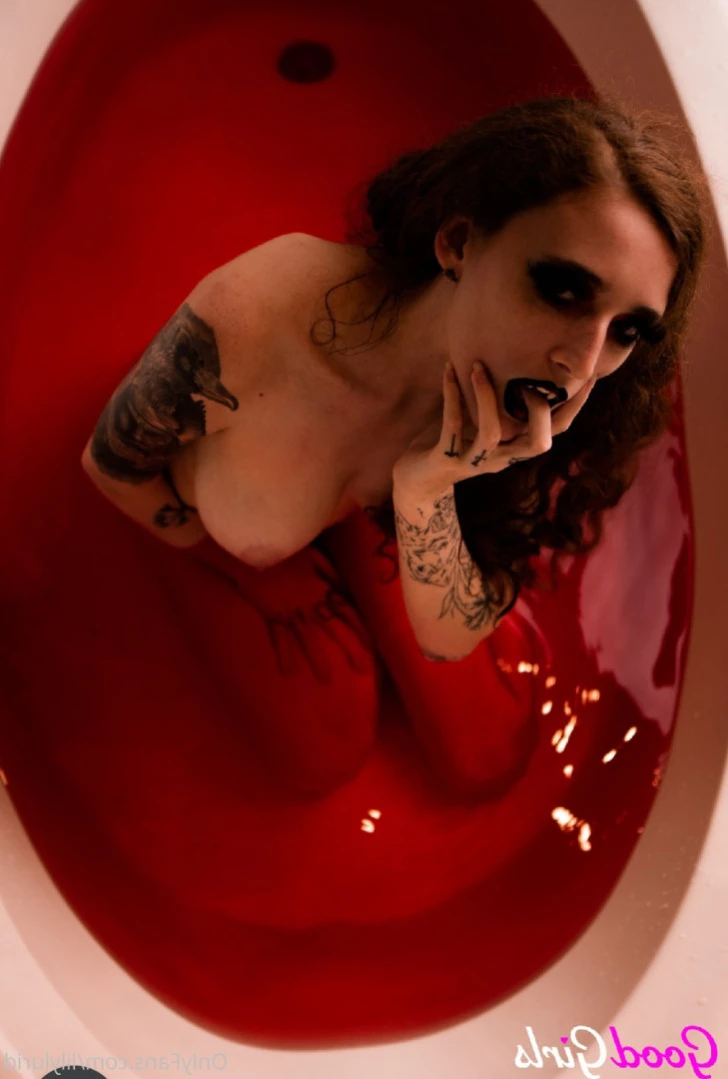 Lily Lurid [ lilylurid ] Onlyfans leaked photo 12967644 on Hotleaks.tv