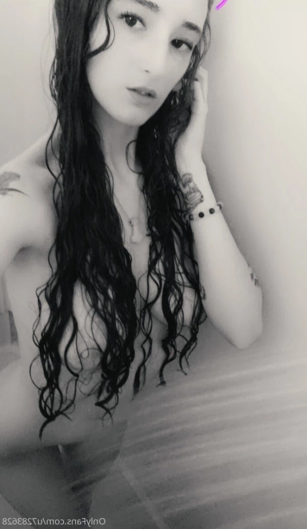 Lily Lurid [ lilylurid ] Onlyfans leaked photo 14318555 on Hotleaks.tv