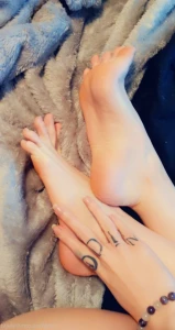 16179819