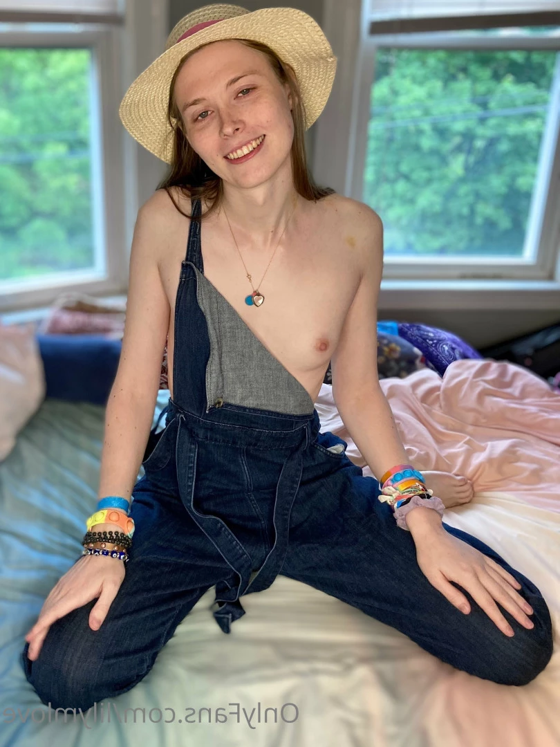 Lily Mentula [ lilymlove ] Onlyfans leaked photo 7877797 on Hotleaks.tv