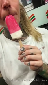 lisa.rocketcock [ lisarocketcock ] Onlyfans leaked video 16434733 on Hotleaks.tv