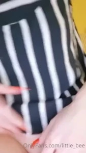 little_bee Onlyfans leaked video 18235979 on Hotleaks.tv