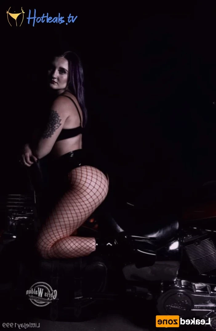 Alyxxx [ alyxxxgoth ] Onlyfans leaked photo 15249365 on Hotleaks.tv