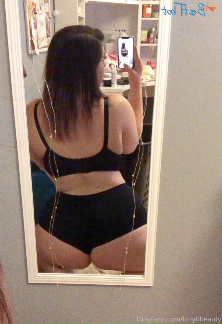 Lizzy B [ lizzybbeauty ] Onlyfans leaked photo 16806804 on Hotleaks.tv
