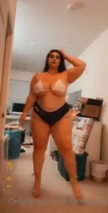 Lizzy B [ lizzybbeauty ] Onlyfans leaked video 8084876 on Hotleaks.tv