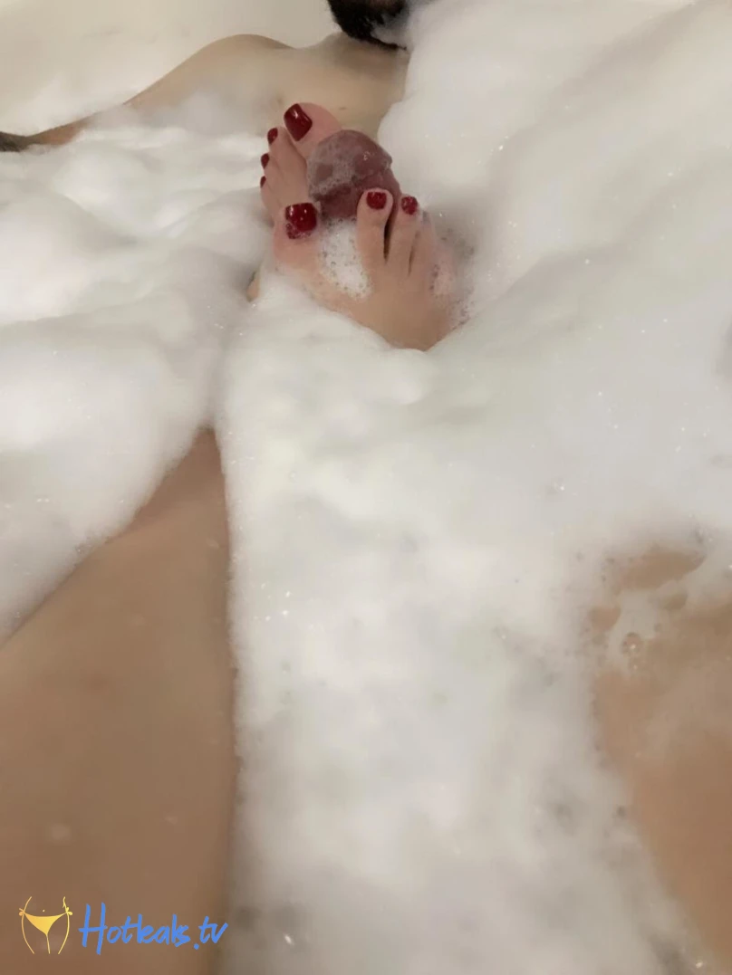 Loira feet 👑 [ loirafeet ] Onlyfans leaked photo 10301443 on Hotleaks.tv