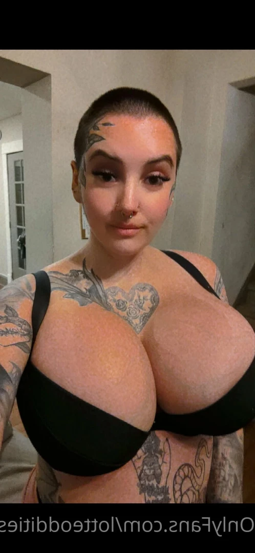 Lotte [ lotteoddities ] Onlyfans leaked photo 7873800 on Hotleaks.tv