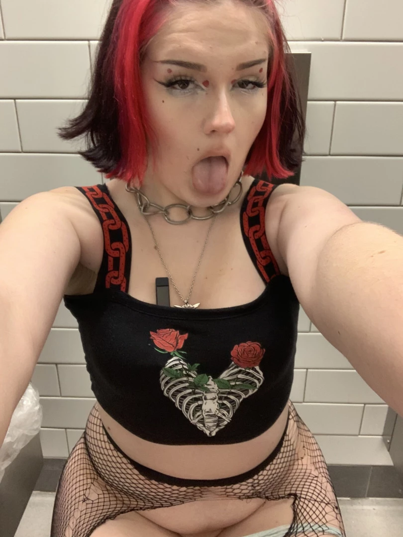 Love Roberts <3 [ loverobertss ] Onlyfans leaked photo 9136584 on Hotleaks.tv