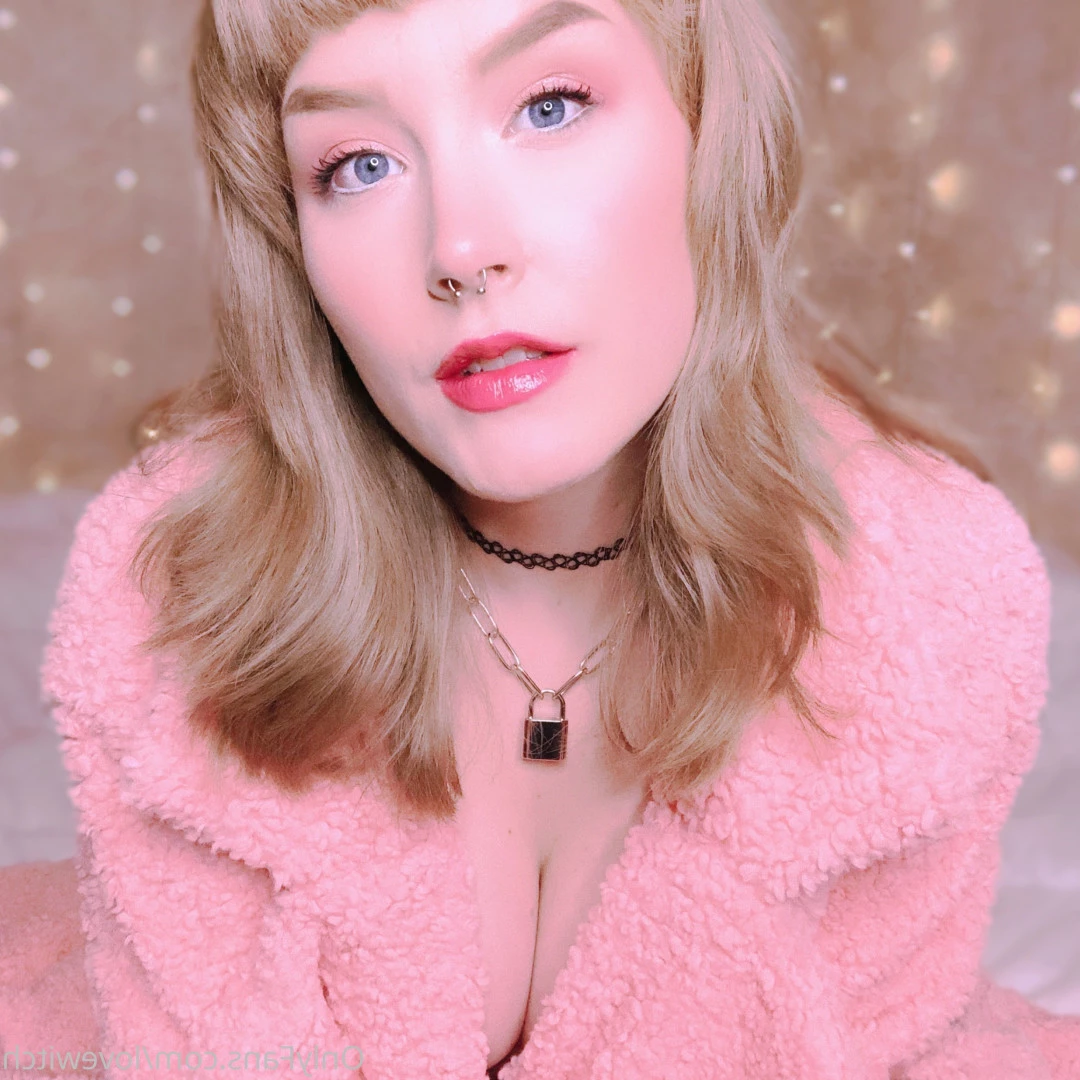 The Love Witch [ lovewitch ] Onlyfans leaked photo 8951481 on Hotleaks.tv