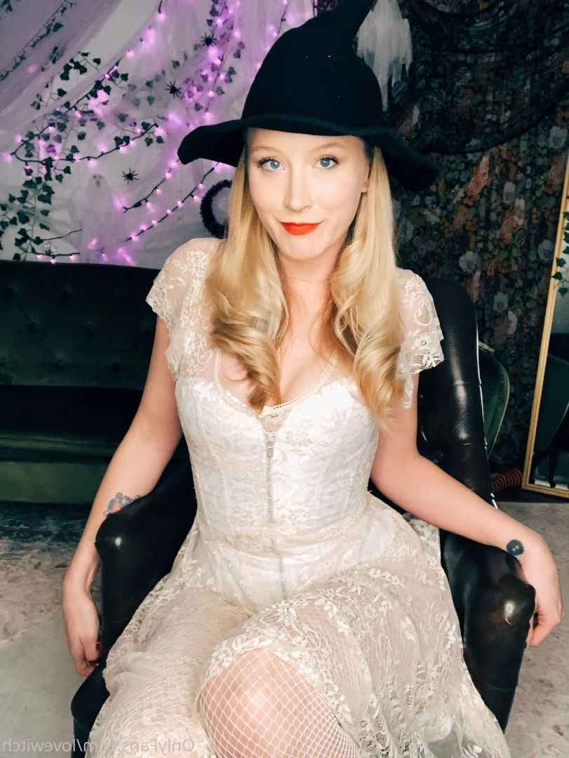 The Love Witch [ lovewitch ] Onlyfans leaked photo 8952288 on Hotleaks.tv