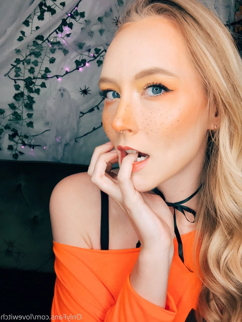 The Love Witch [ lovewitch ] Onlyfans leaked photo 8955440 on Hotleaks.tv