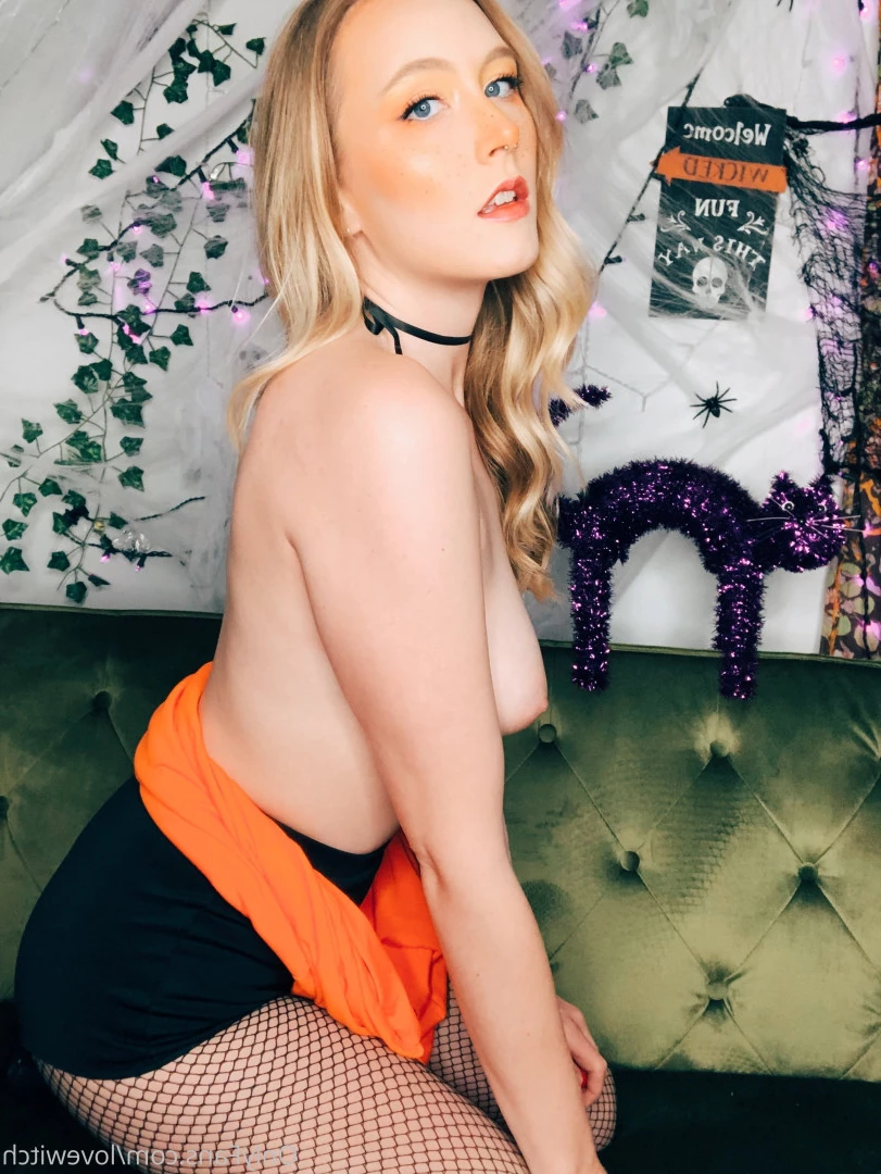 The Love Witch [ lovewitch ] Onlyfans leaked photo 8957888 on Hotleaks.tv