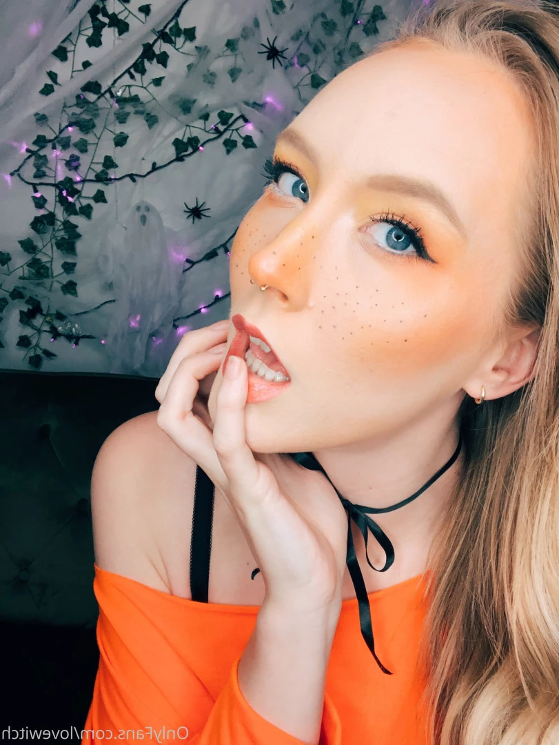 The Love Witch [ lovewitch ] Onlyfans leaked photo 8959100 on Hotleaks.tv