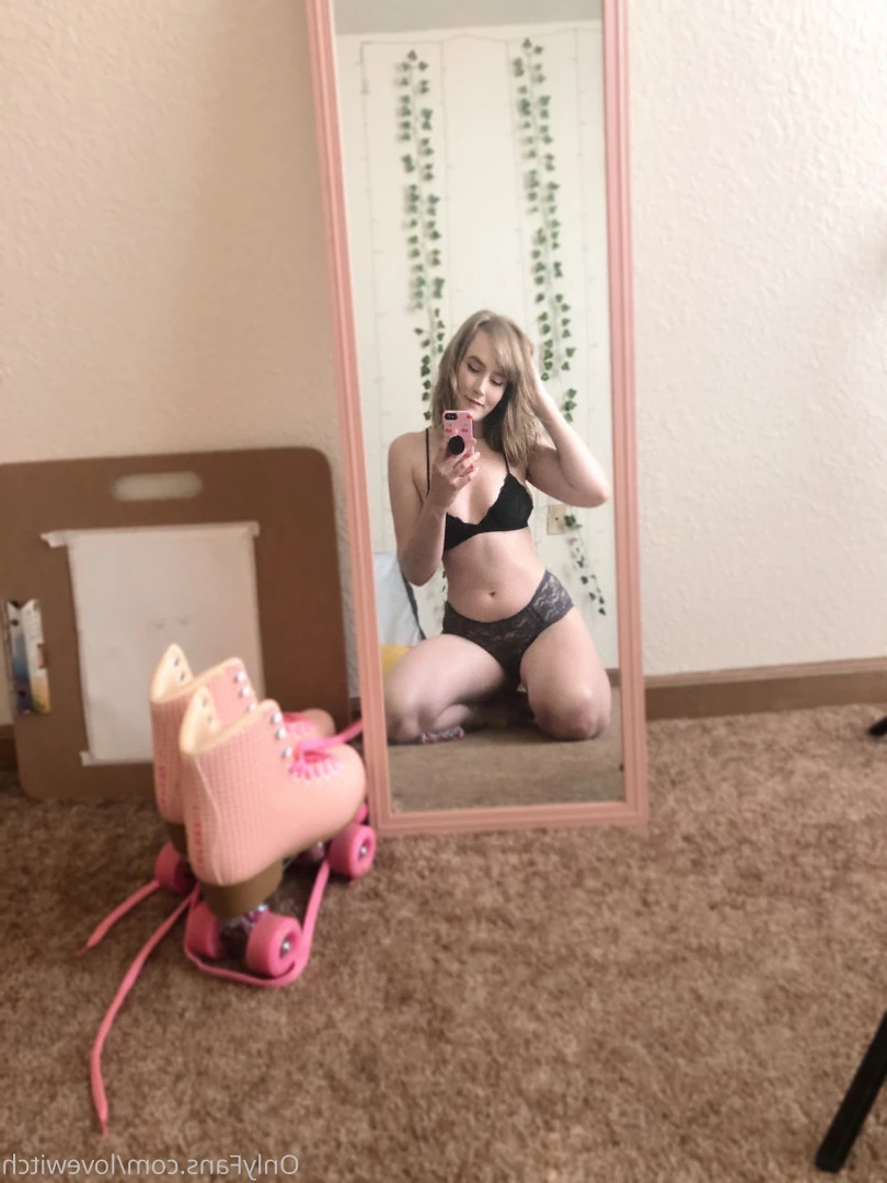 The Love Witch [ lovewitch ] Onlyfans leaked photo 8964588 on Hotleaks.tv