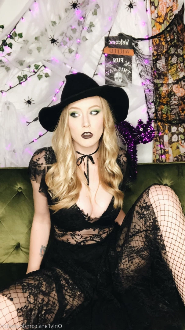 The Love Witch [ lovewitch ] Onlyfans leaked photo 8969293 on Hotleaks.tv