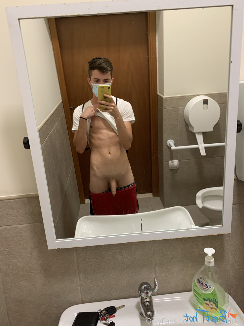Lucswow [ lucswowbluex ] Onlyfans leaked photo 16952174 on Hotleaks.tv