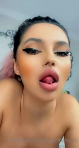 8075446