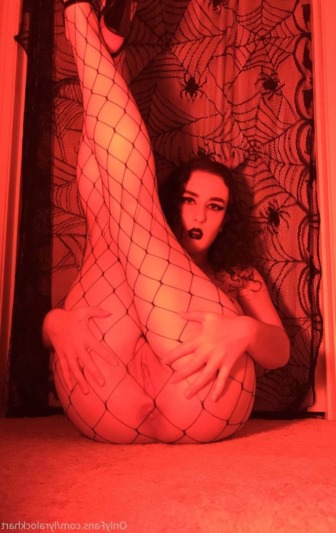Lyra Lockhart [ lyralockhart ] Onlyfans leaked photo 12963576 on Hotleaks.tv