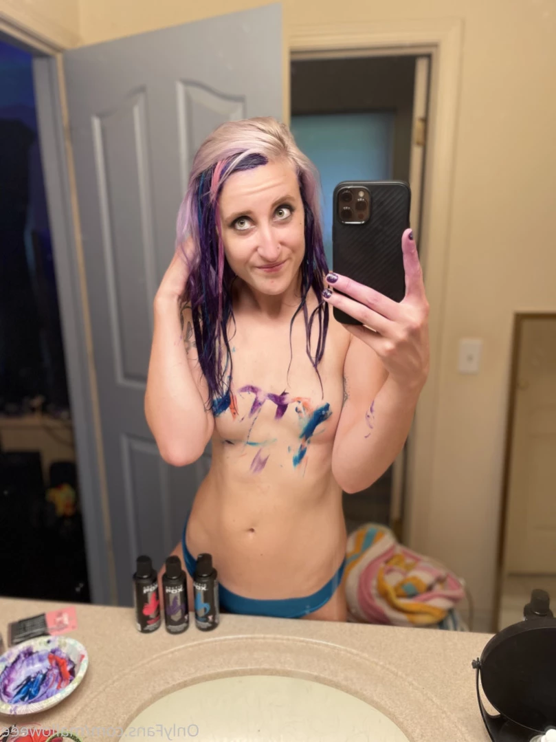 Mal [ malloweee ] Onlyfans leaked photo 12329825 on Hotleaks.tv