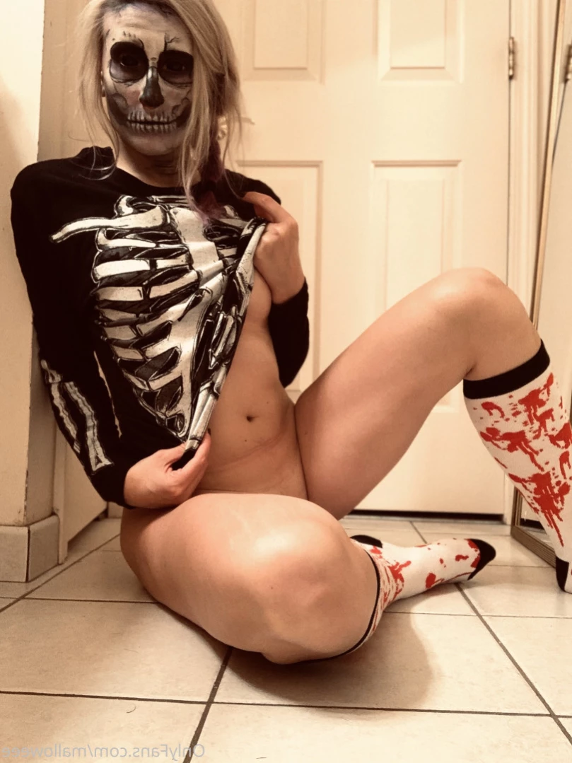 Mal [ malloweee ] Onlyfans leaked photo 13022918 on Hotleaks.tv