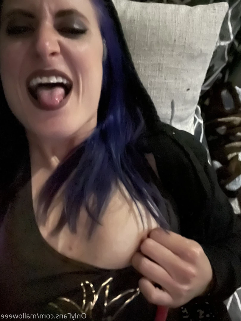 Mal [ malloweee ] Onlyfans leaked photo 13192174 on Hotleaks.tv