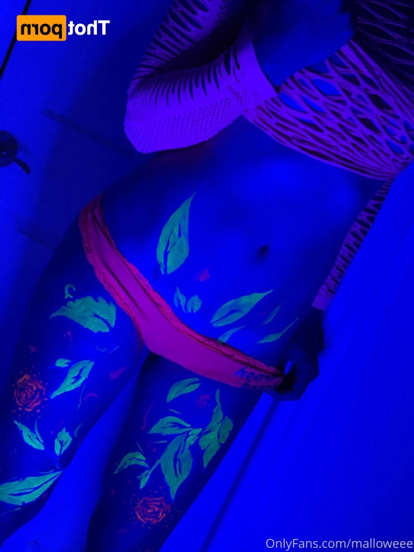 Mal [ malloweee ] Onlyfans leaked photo 13194965 on Hotleaks.tv