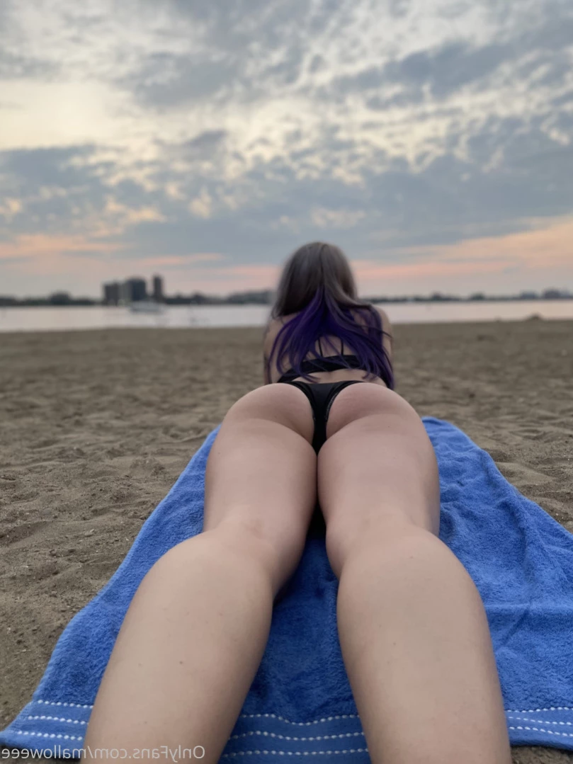Mal [ malloweee ] Onlyfans leaked photo 13201431 on Hotleaks.tv