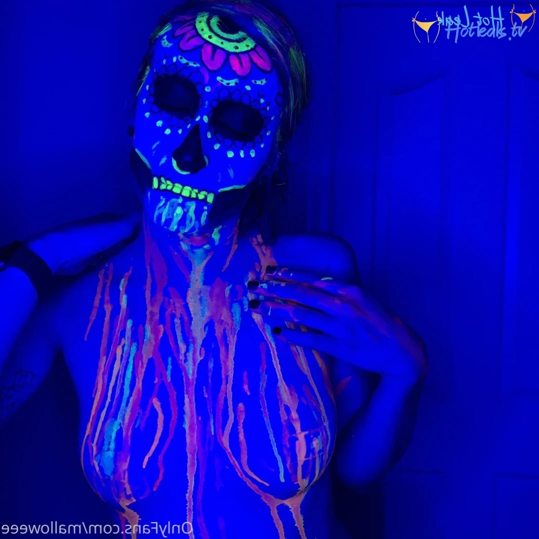 Mal [ malloweee ] Onlyfans leaked photo 13277191 on Hotleaks.tv