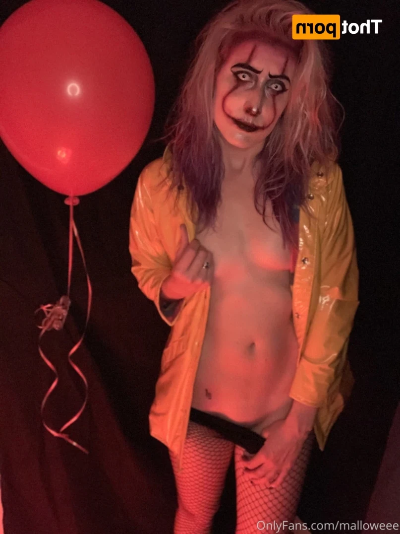 Mal [ malloweee ] Onlyfans leaked photo 13290492 on Hotleaks.tv