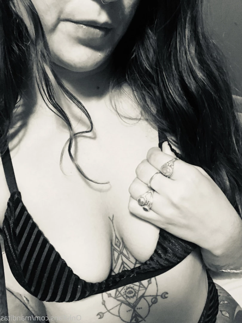 ¤••𝕸𝖆𝖓𝖉𝖎𝖙𝖆••¤ [ manditas ] Onlyfans leaked photo 15821859 on Hotleaks.tv