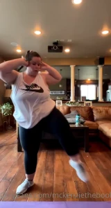 McKenzie Low [ mckenziethebookworm ] Onlyfans leaked video 8063574 on Hotleaks.tv