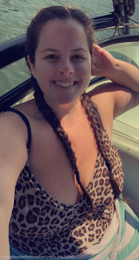 McKenzie Low [ mckenziethebookworm ] Onlyfans leaked photo 11994700 on Hotleaks.tv