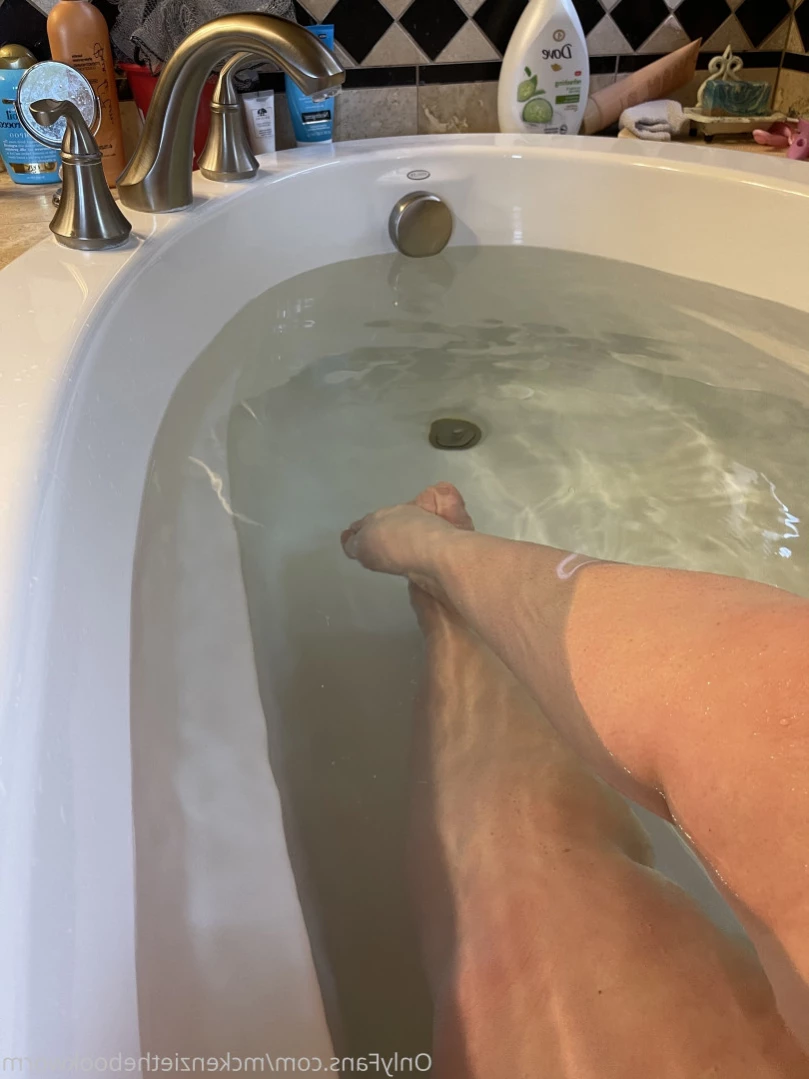 McKenzie Low [ mckenziethebookworm ] Onlyfans leaked photo 11996646 on Hotleaks.tv