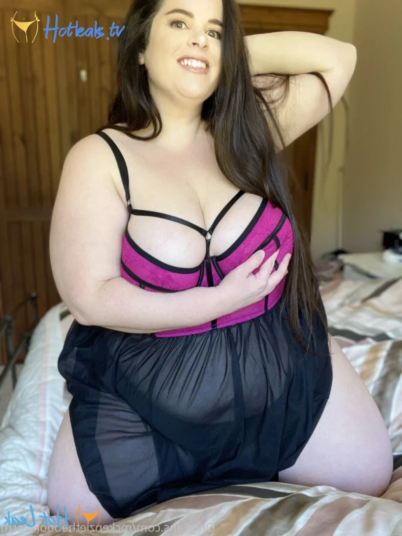 McKenzie Low [ mckenziethebookworm ] Onlyfans leaked photo 12152701 on Hotleaks.tv