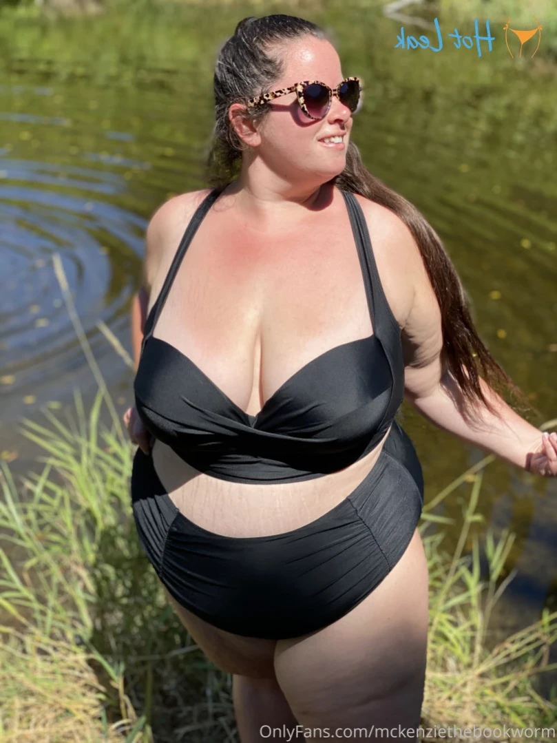 McKenzie Low [ mckenziethebookworm ] Onlyfans leaked photo 12679474 on Hotleaks.tv