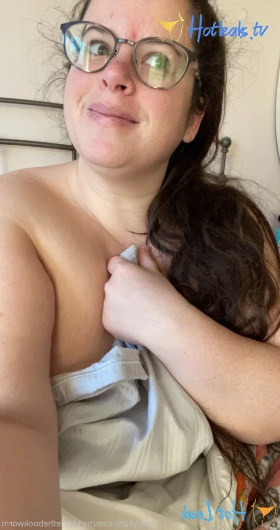 McKenzie Low [ mckenziethebookworm ] Onlyfans leaked photo 13339761 on Hotleaks.tv