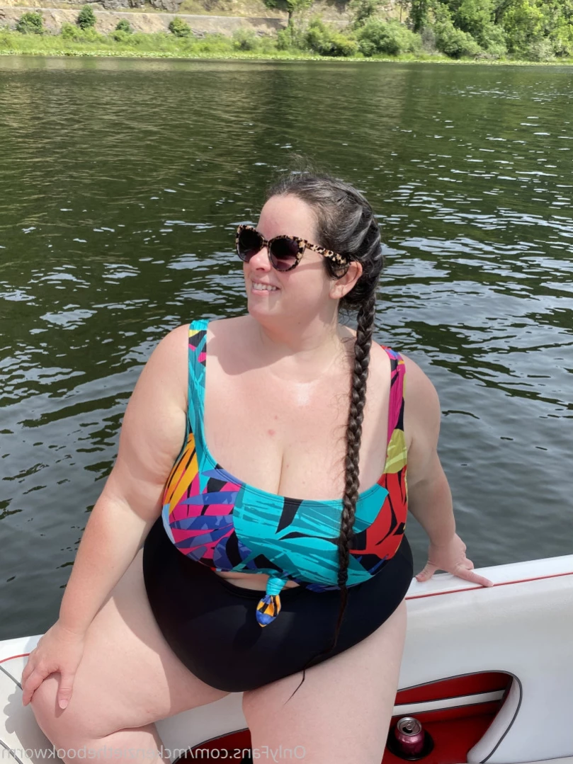 McKenzie Low [ mckenziethebookworm ] Onlyfans leaked photo 13415755 on Hotleaks.tv