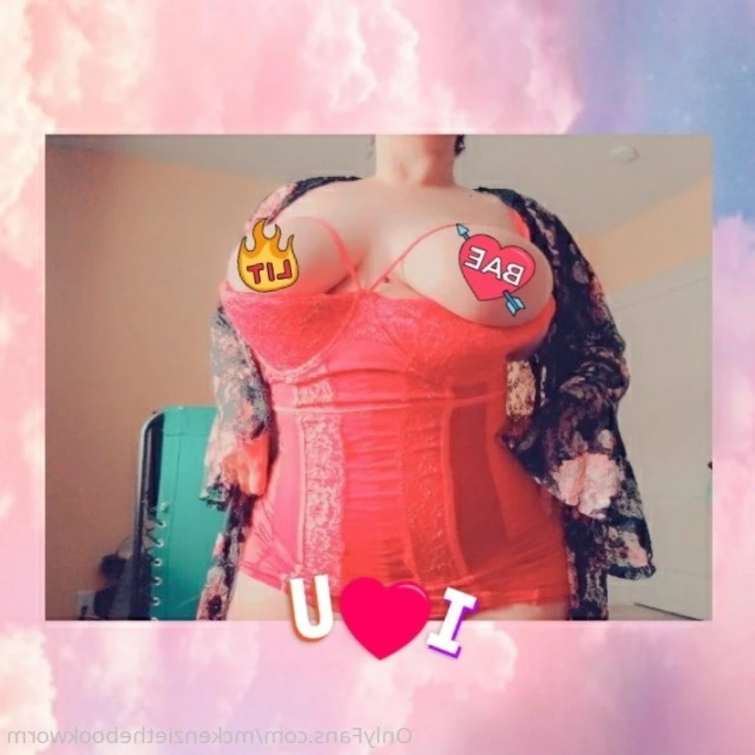 McKenzie Low [ mckenziethebookworm ] Onlyfans leaked photo 13992835 on Hotleaks.tv